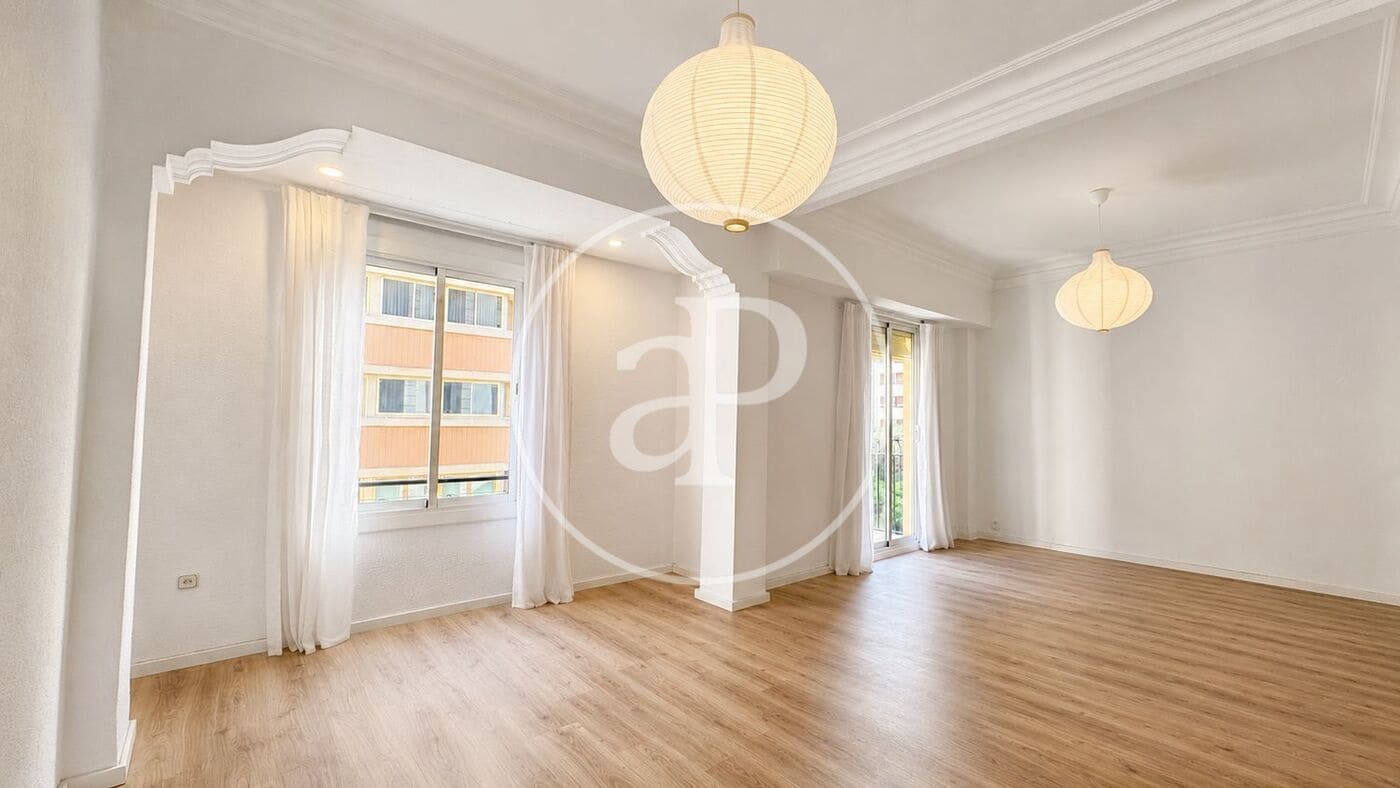 4 soveværelse Lejlighed til leje i Valencia by - € 1.750 (Ref: 9962774)