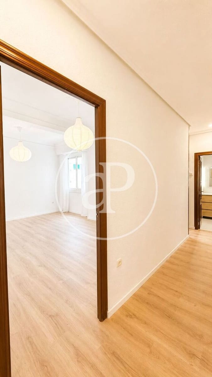 4 soveværelse Lejlighed til leje i Valencia by - € 1.750 (Ref: 9962774)