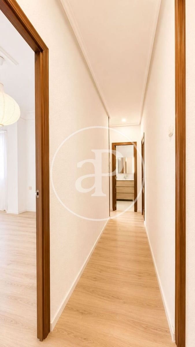 4 soveværelse Lejlighed til leje i Valencia by - € 1.750 (Ref: 9962774)