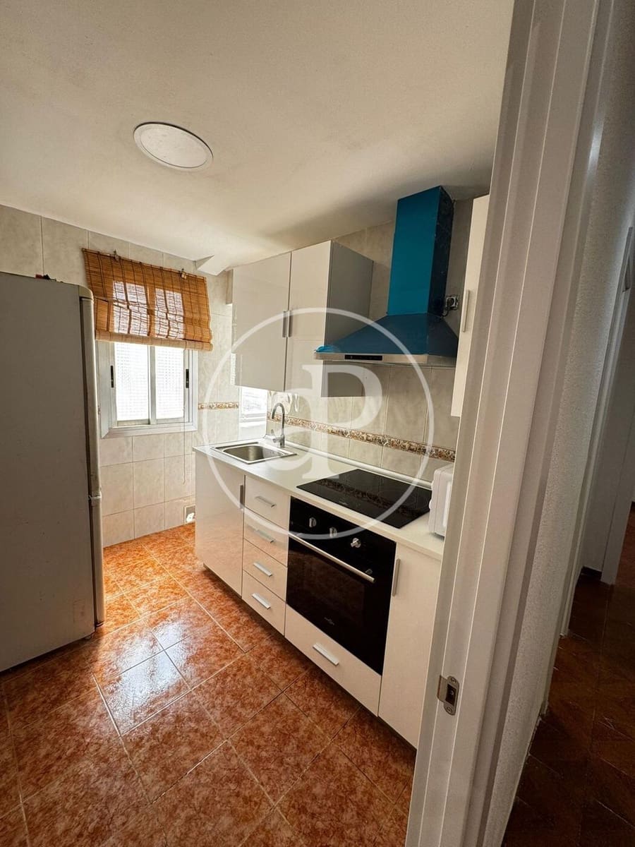 3 camera da letto Appartamento da affittare in Valencia citta - 1.200 € (Rif: 9965349)