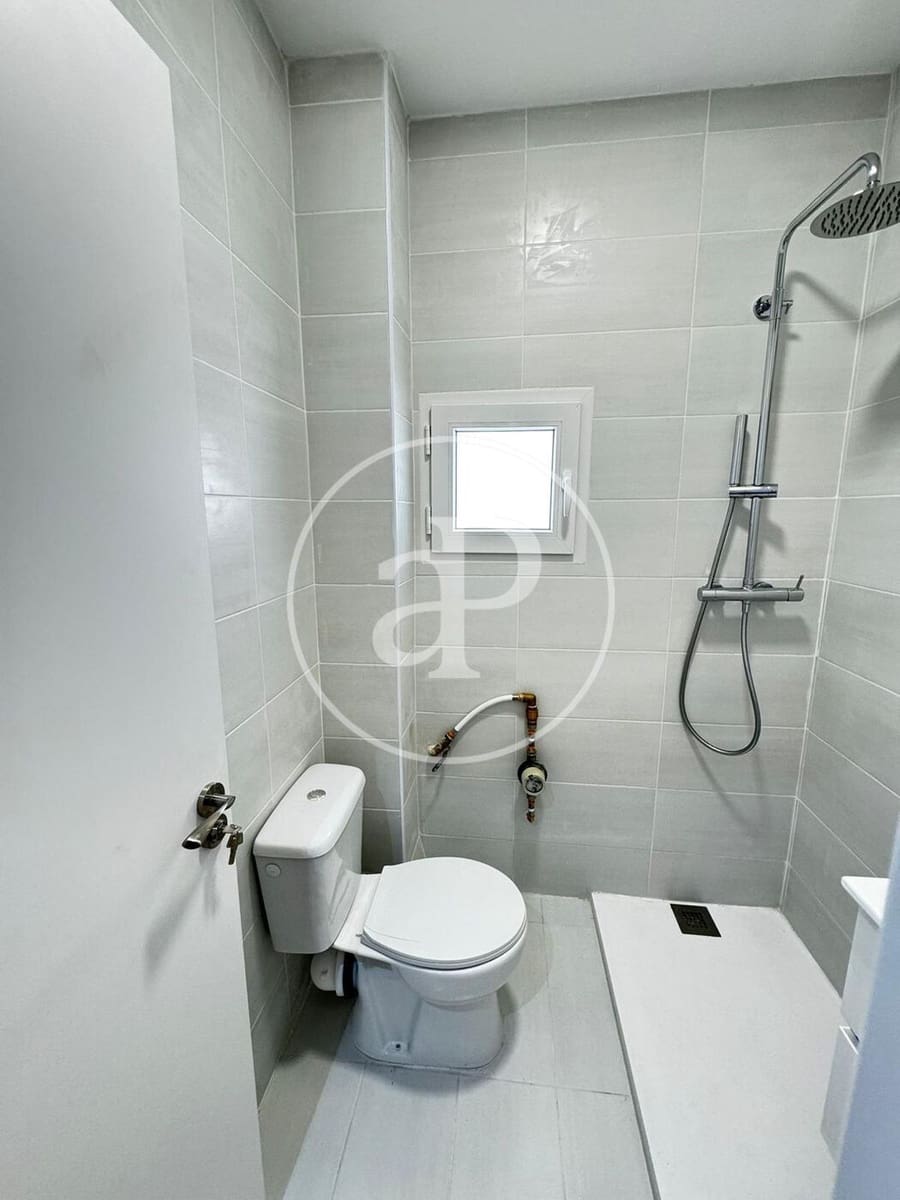 3 camera da letto Appartamento da affittare in Valencia citta - 1.200 € (Rif: 9965349)
