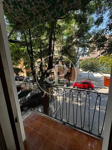 Apartamento de 3 habitaciones en La Llum, València ciudad en alquiler - 1.200 € (Ref: 9965349)