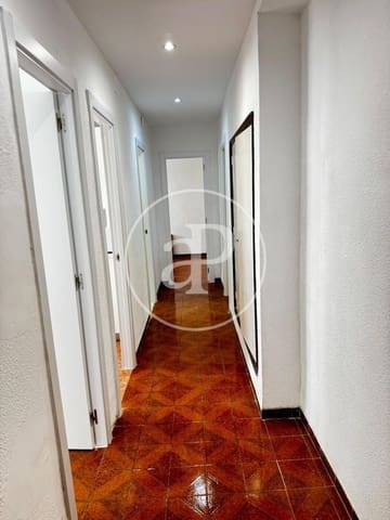 Apartamento de 3 habitaciones en La Llum, València ciudad en alquiler - 1.200 € (Ref: 9965349)