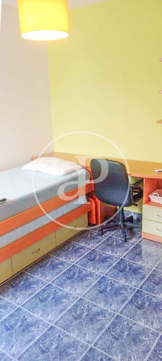 3 bedroom Apartment for sale in Castello de la Plana - € 150,000 (Ref: 9966711)