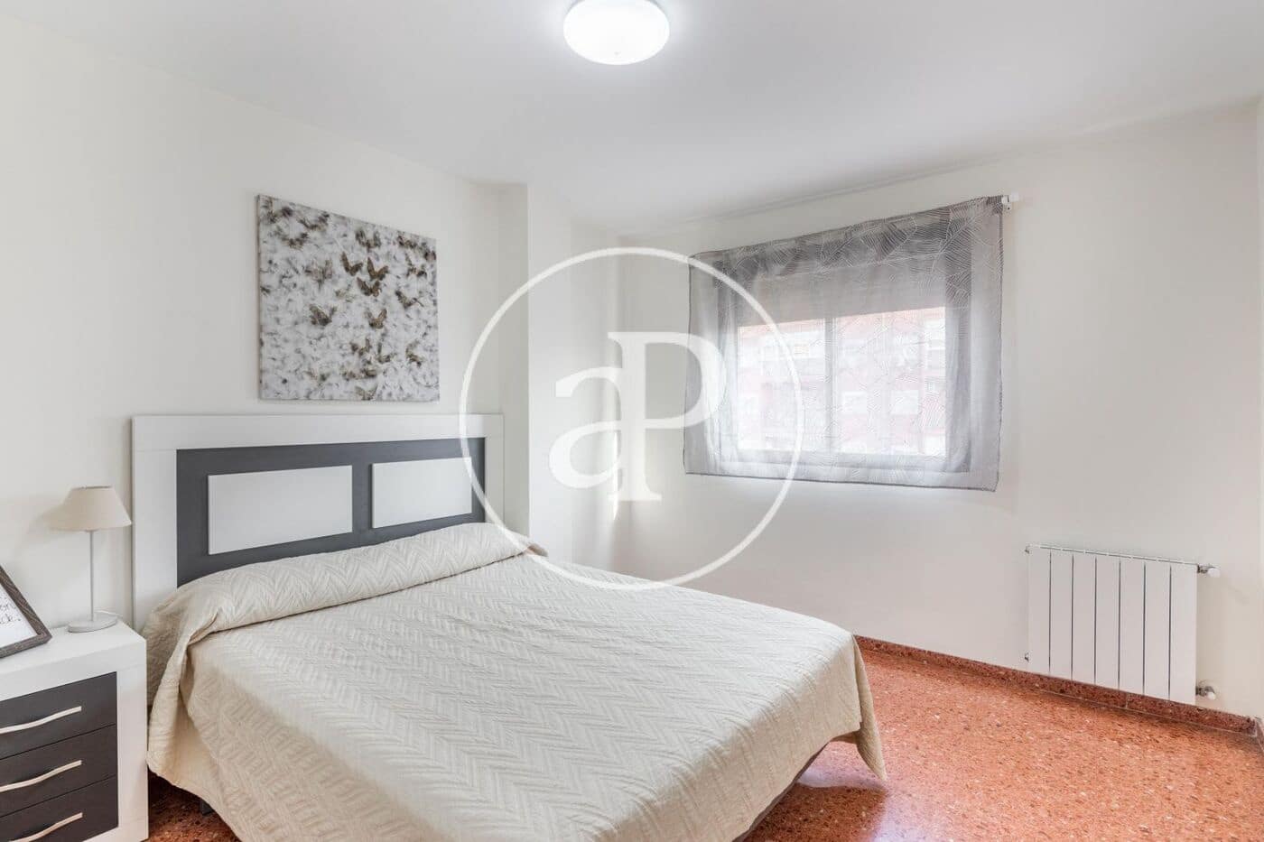 4 soverom Leilighet til leie i Valencia by - € 1 800 (Ref: 9966712)