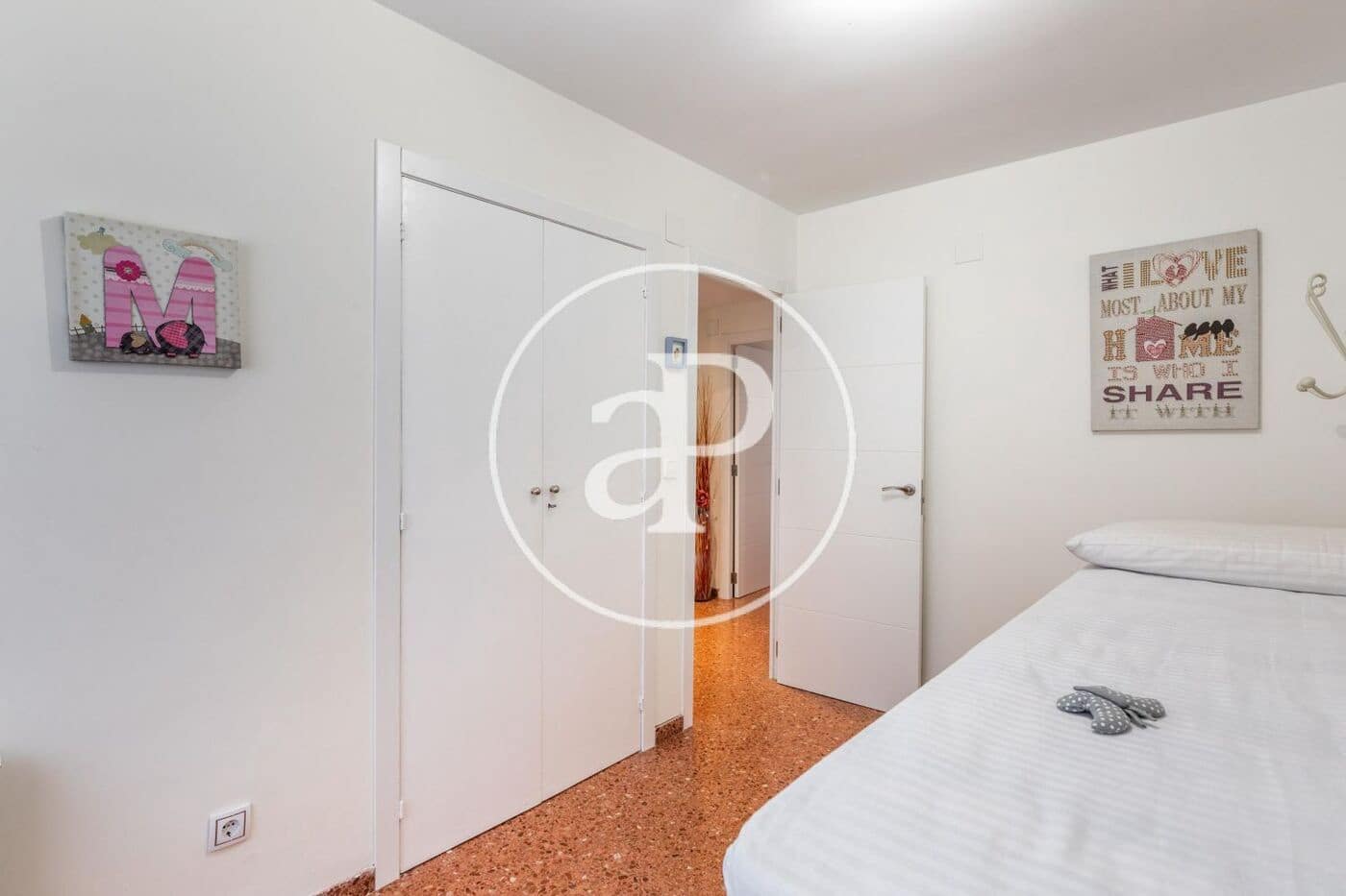 4 soverom Leilighet til leie i Valencia by - € 1 800 (Ref: 9966712)