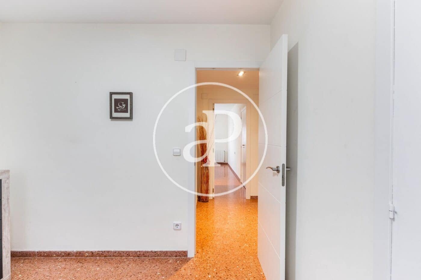4 soverom Leilighet til leie i Valencia by - € 1 800 (Ref: 9966712)