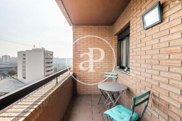4 soverom Leilighet til leie i Patraix, Valencia by - € 1 800 (Ref: 9966712)