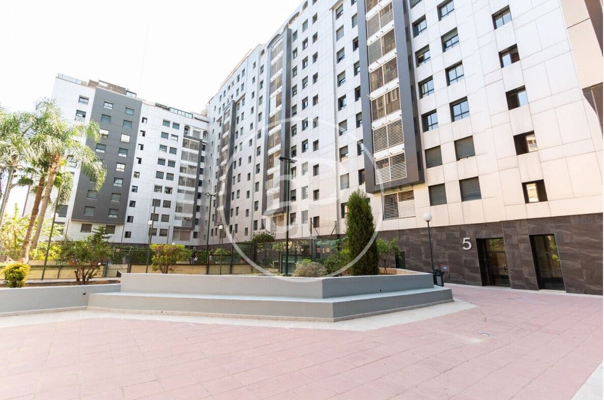 3 slaapkamer Appartement te koop in Valencia stad met zwembad - € 675.000 (Ref: 9966714)