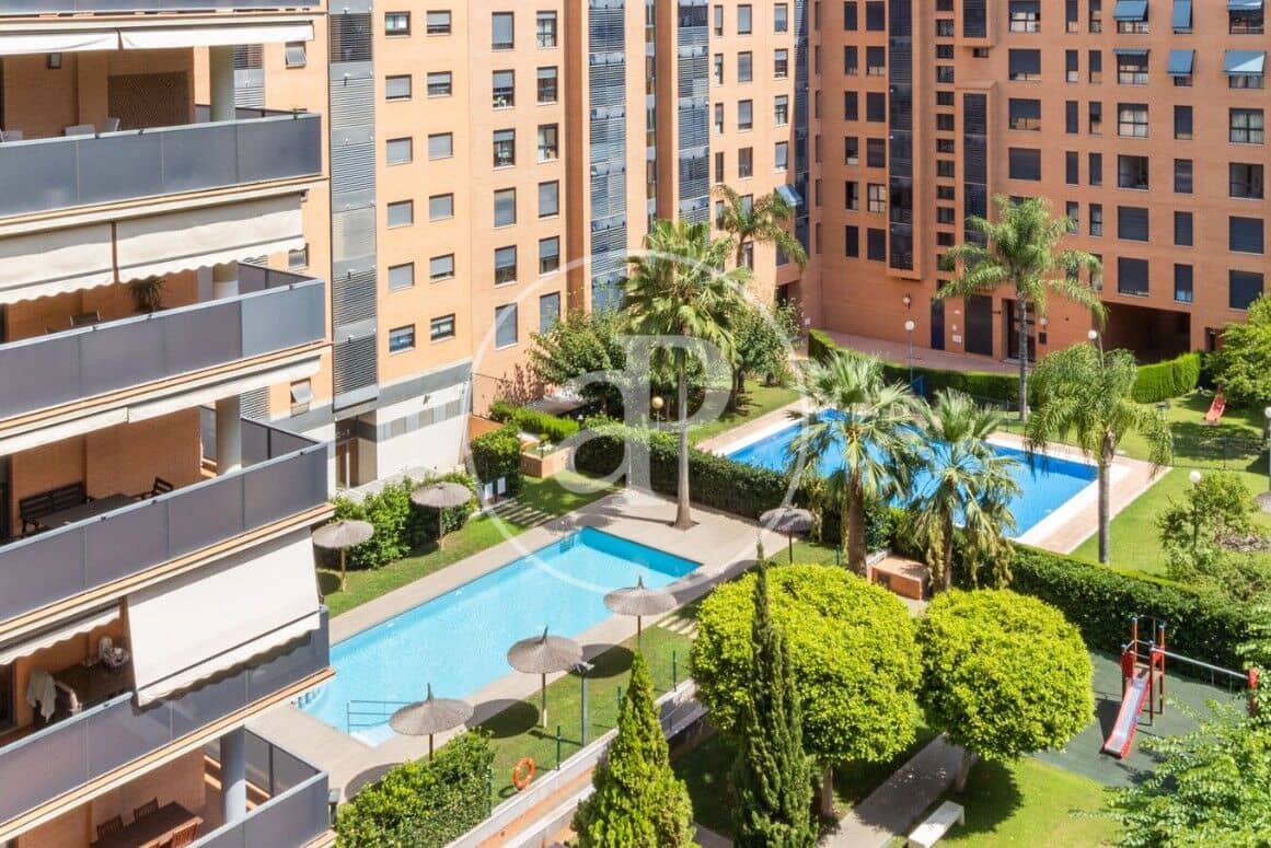 3 slaapkamer Appartement te koop in Valencia stad met zwembad - € 675.000 (Ref: 9966714)