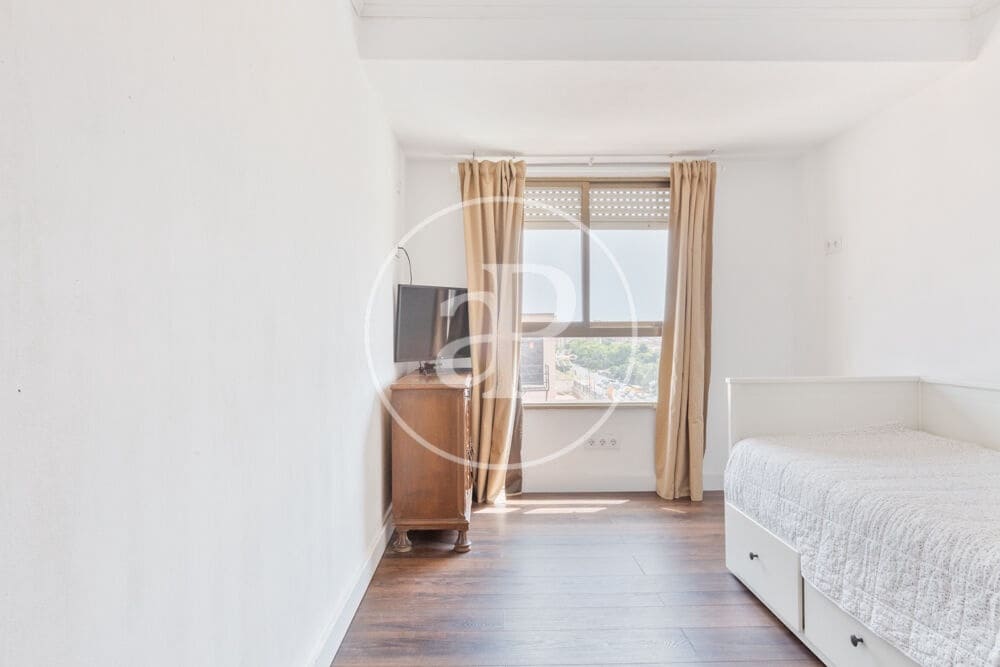 4 slaapkamer Appartement te koop in Valencia stad - € 310.000 (Ref: 9966715)