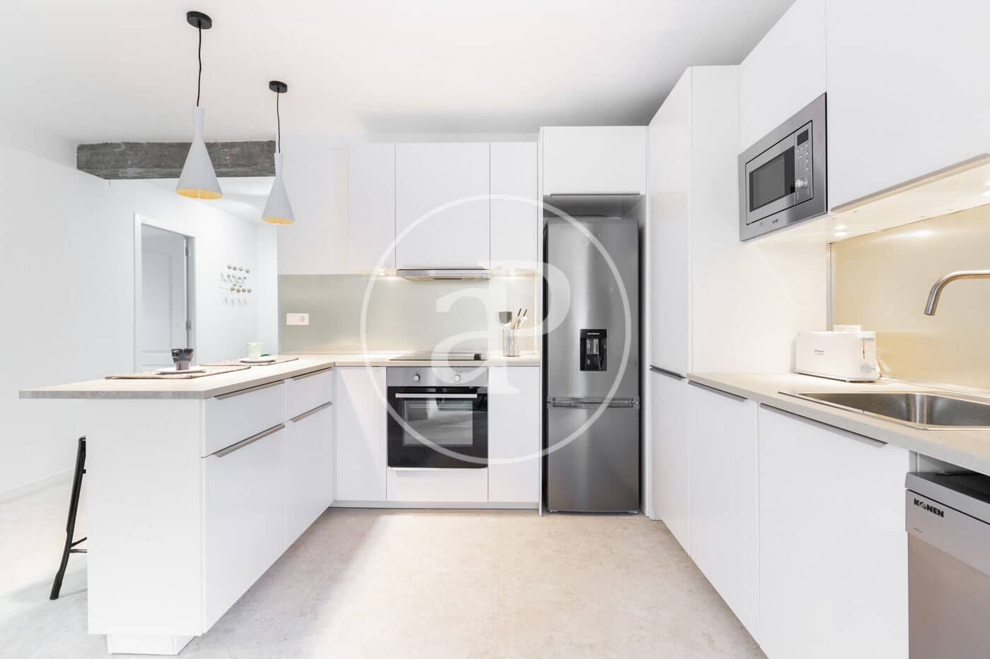 2 bedroom Apartment for rent in Valencia city - € 1,950 (Ref: 9966717)