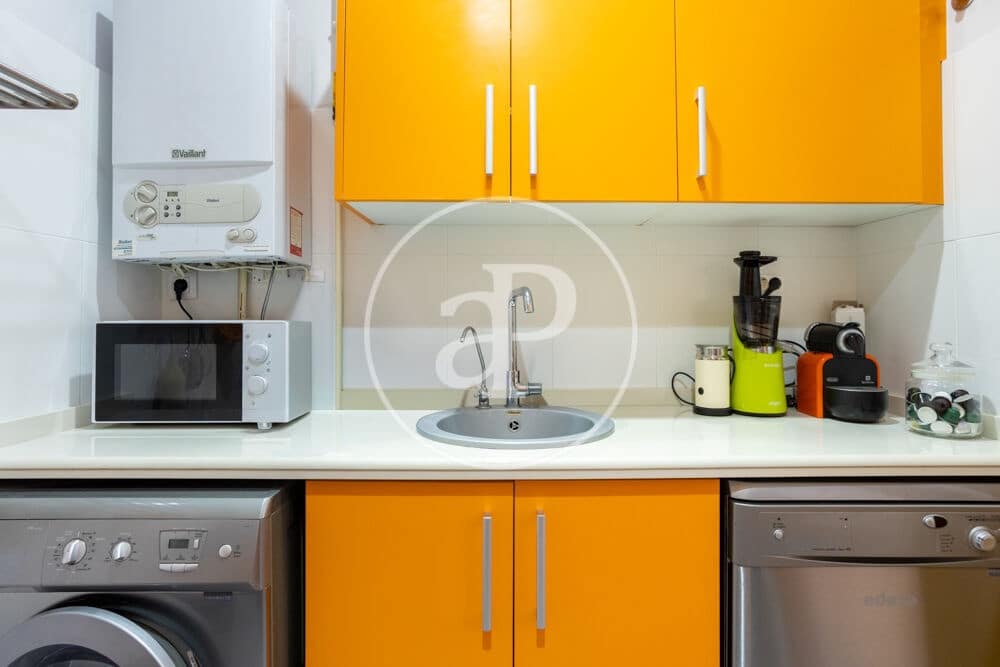 Apartamento de 1 habitación en València ciudad en alquiler - 1.600 € (Ref: 9970702)