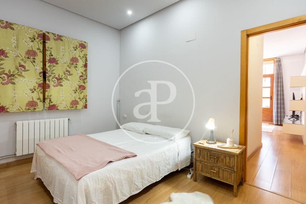 Apartamento de 1 habitación en València ciudad en alquiler - 1.600 € (Ref: 9970702)