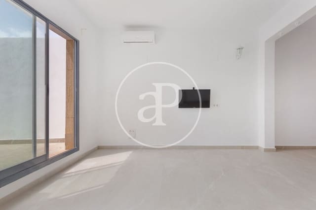 4 soveværelse Penthouse til salg i Cabanyal-Canyamelar, Valencia by - € 300.000 (Ref: 9970703)