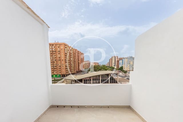 4 soveværelse Penthouse til salg i Cabanyal-Canyamelar, Valencia by - € 300.000 (Ref: 9970703)