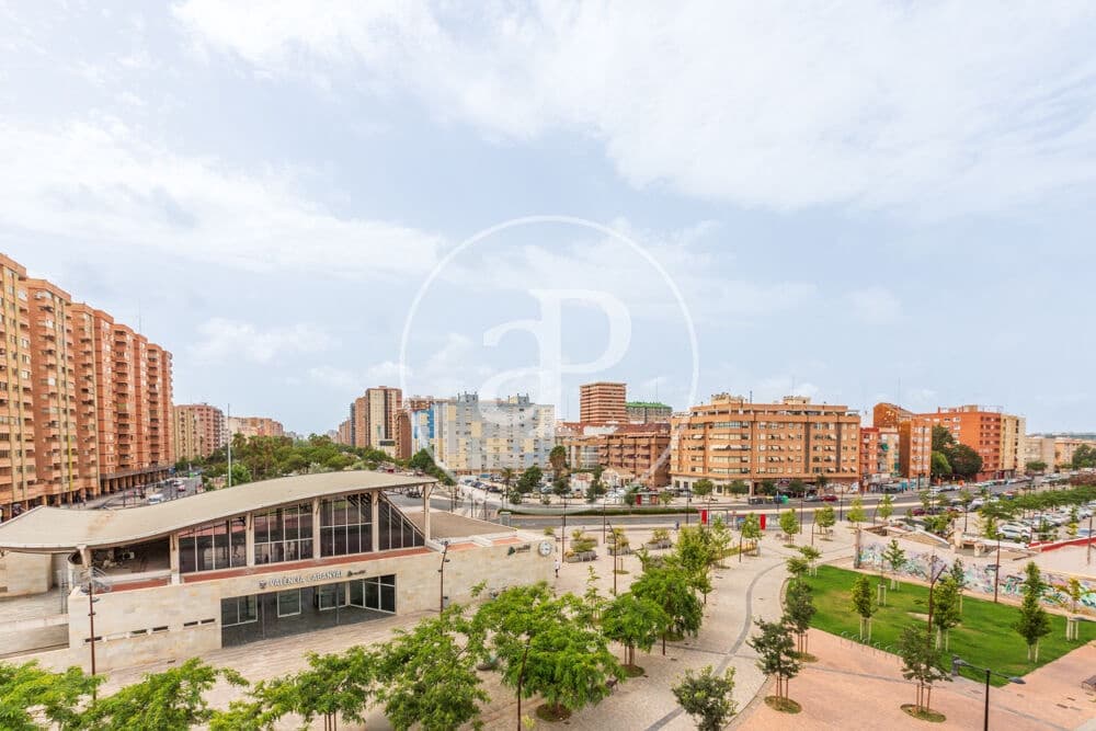 4 soveværelse Penthouse til salg i Valencia by - € 300.000 (Ref: 9970703)
