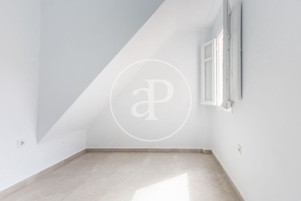 4 soveværelse Penthouse til salg i Valencia by - € 300.000 (Ref: 9970703)