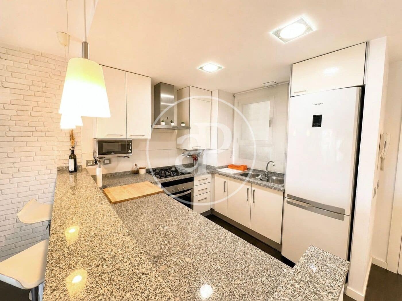 2 bedroom Apartment for rent in Paterna - € 1,500 (Ref: 9970704)