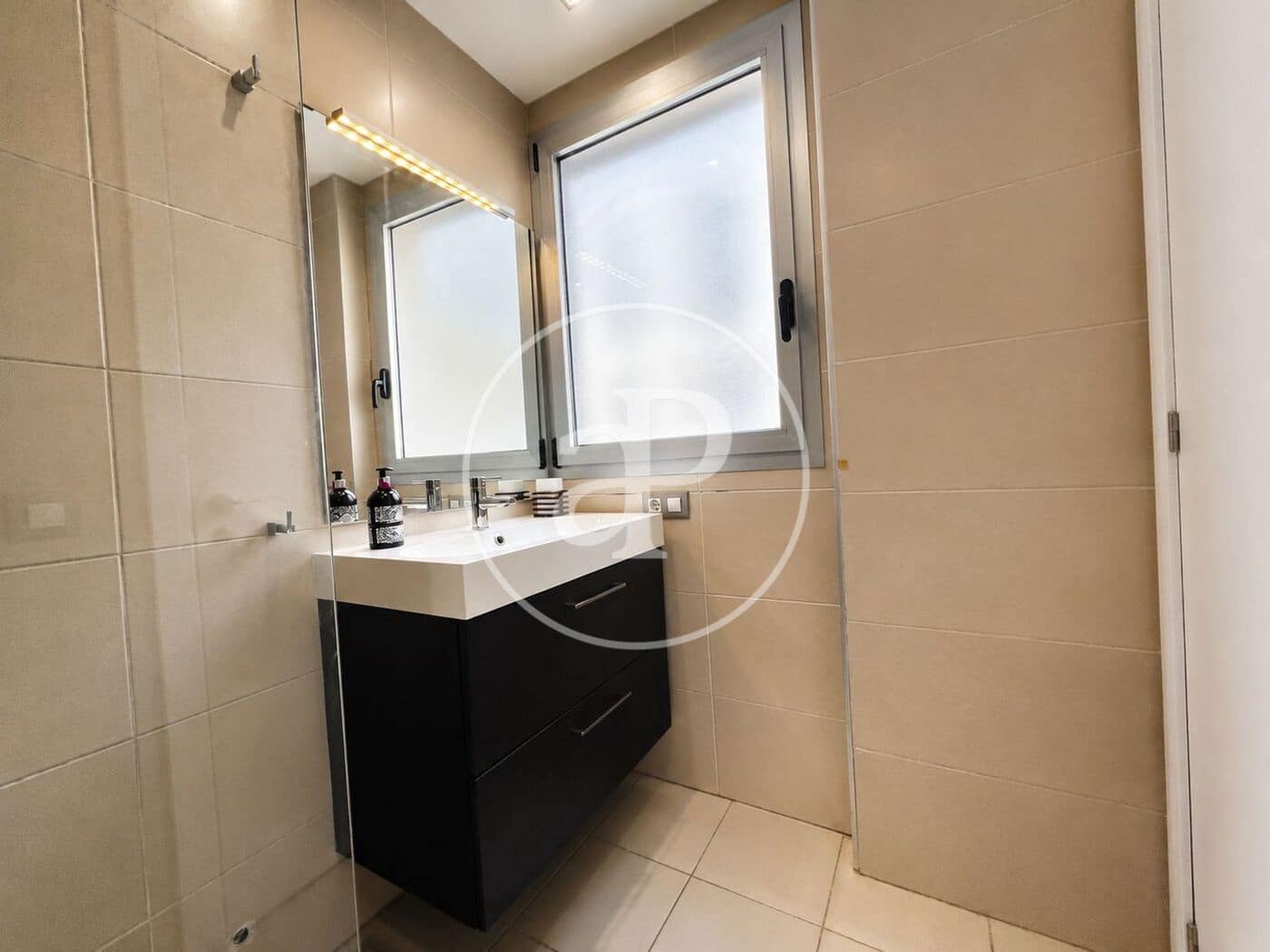 2 bedroom Apartment for rent in Paterna - € 1,500 (Ref: 9970704)