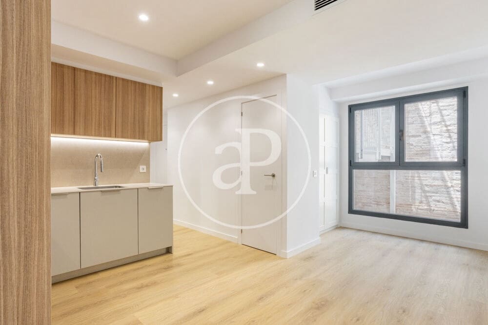 1 soverom Leilighet til leie i Valencia by - € 1 500 (Ref: 9970706)