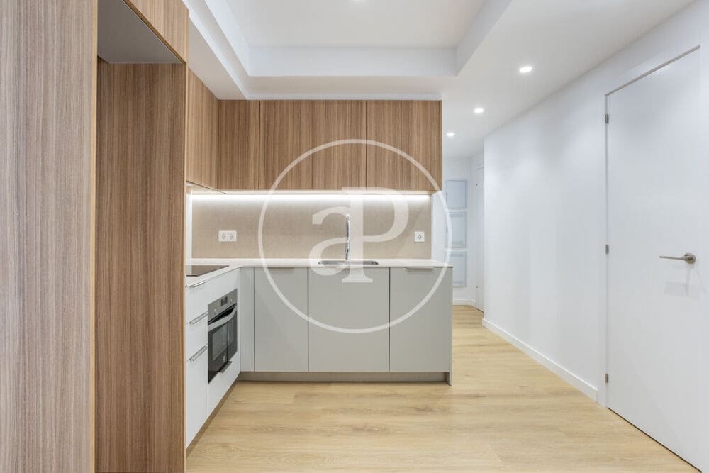 1 soverom Leilighet til leie i Valencia by - € 1 500 (Ref: 9970706)