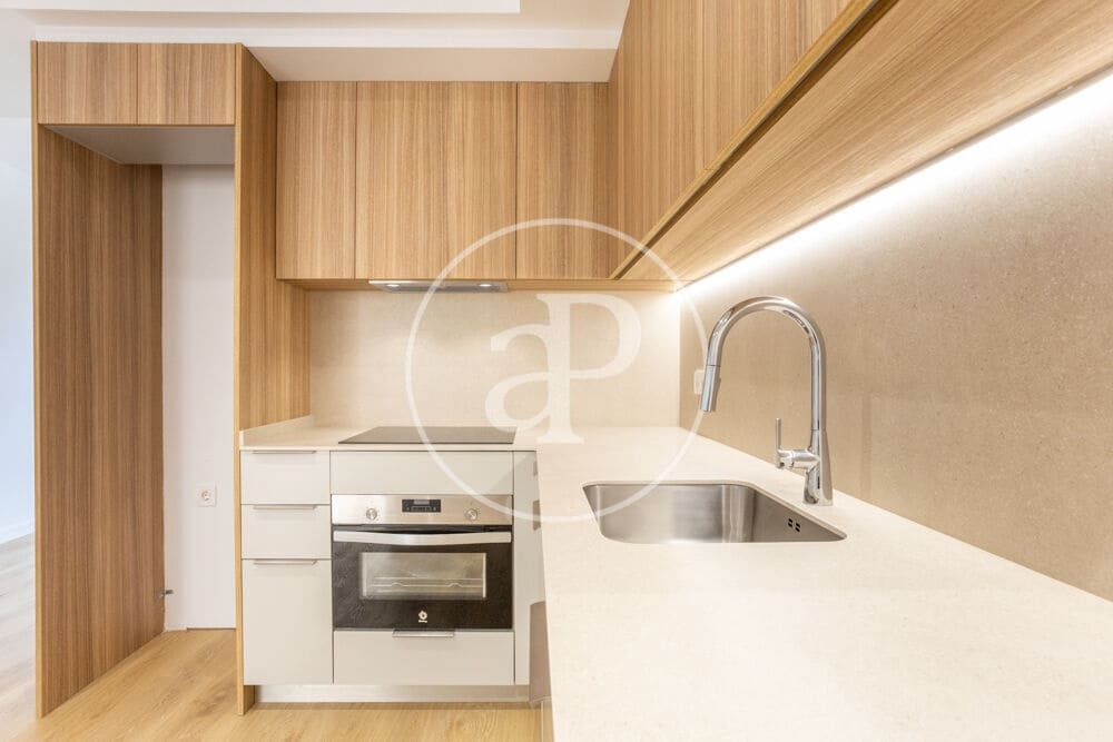 1 soverom Leilighet til leie i Valencia by - € 1 500 (Ref: 9970706)