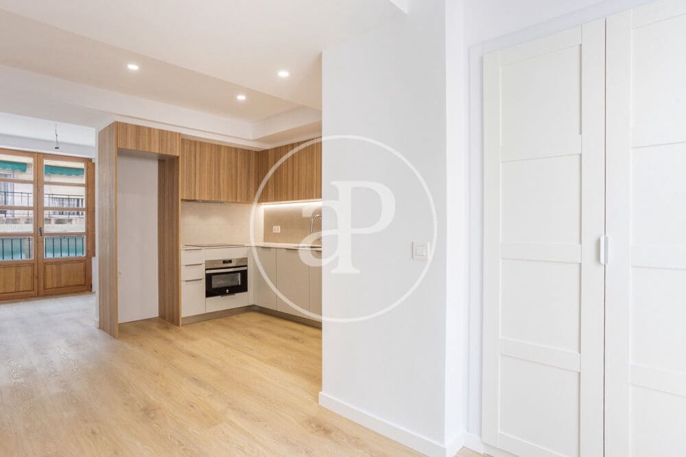 1 soverom Leilighet til leie i Valencia by - € 1 500 (Ref: 9970706)