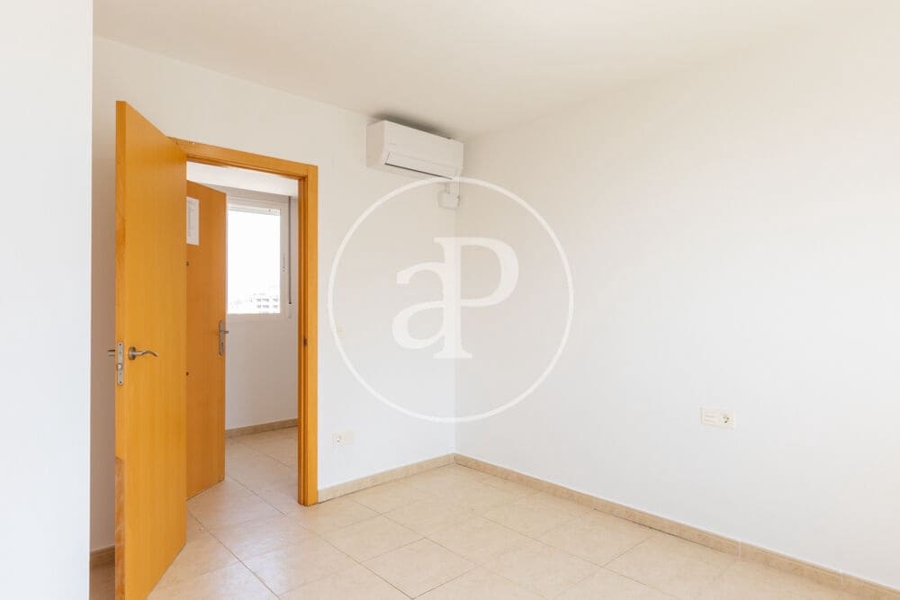 Appartement de 3 chambres à louer à Sagunto / Sagunt - 1 500 € (Ref: 9973381)