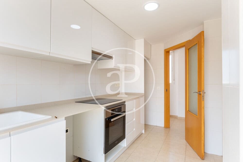 Appartement de 3 chambres à louer à Sagunto / Sagunt - 1 500 € (Ref: 9973381)