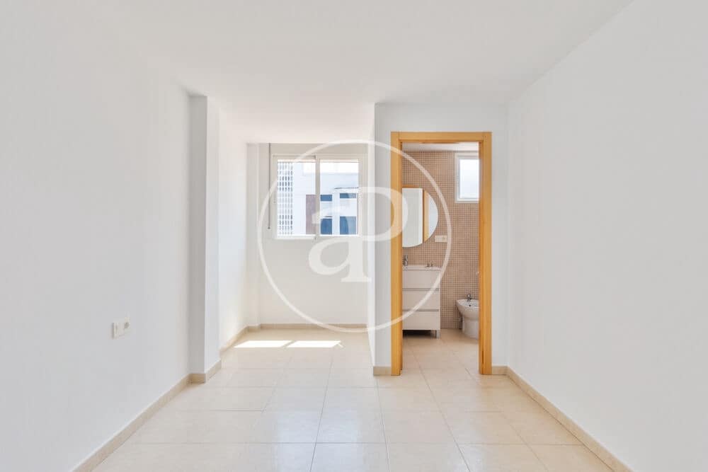 Appartement de 3 chambres à louer à Sagunto / Sagunt - 1 500 € (Ref: 9973381)