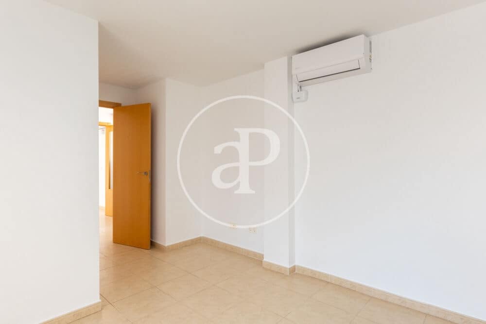 Appartement de 3 chambres à louer à Sagunto / Sagunt - 1 500 € (Ref: 9973381)