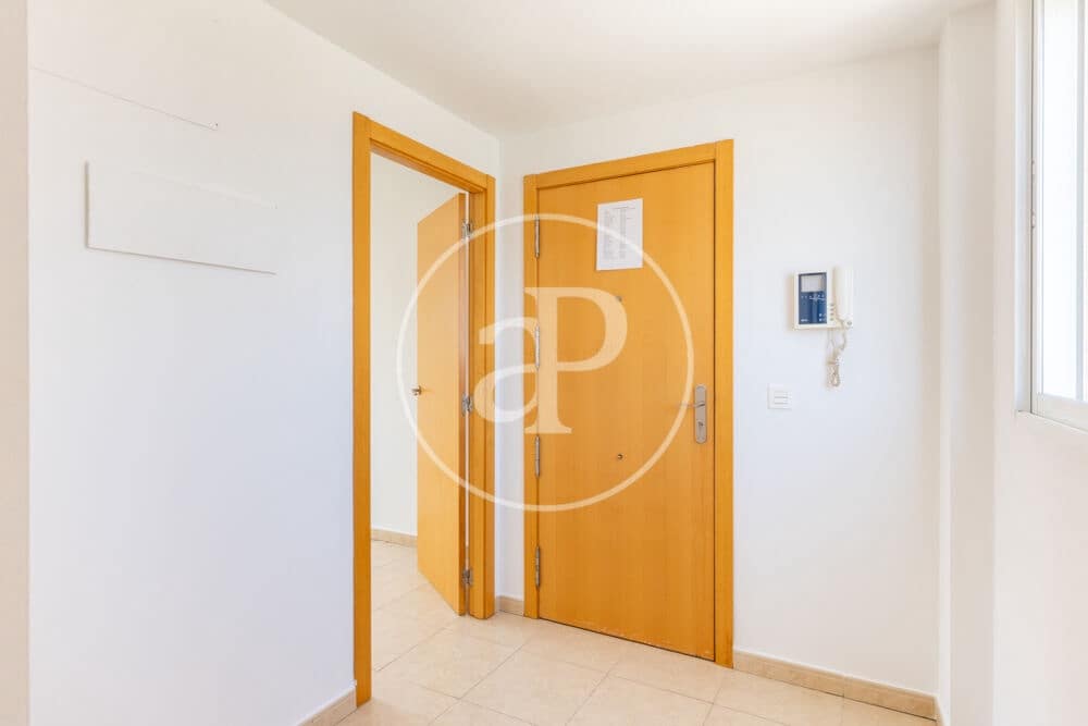 Appartement de 3 chambres à louer à Sagunto / Sagunt - 1 500 € (Ref: 9973381)