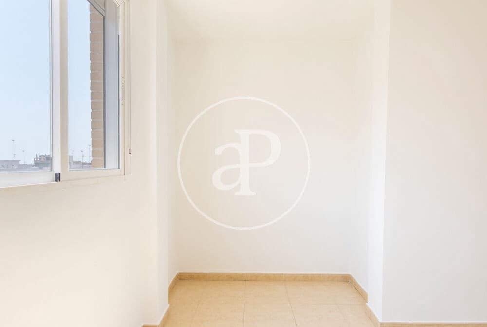 Appartement de 3 chambres à louer à Sagunto / Sagunt - 1 500 € (Ref: 9973381)