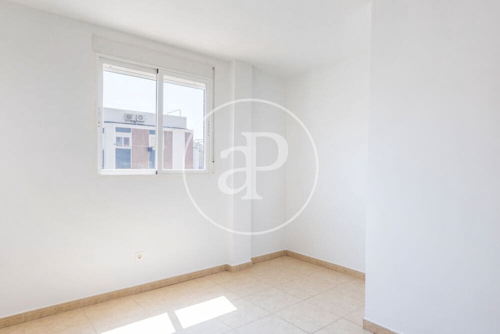Appartement de 3 chambres à louer à Sagunto / Sagunt - 1 500 € (Ref: 9973381)
