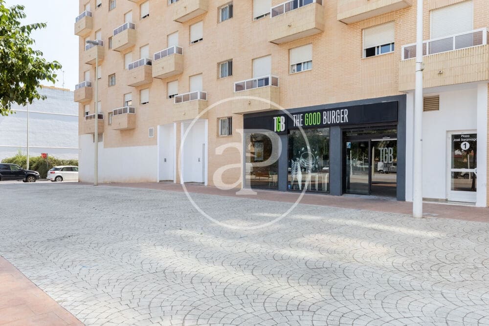 Appartement de 3 chambres à louer à Sagunto / Sagunt - 1 500 € (Ref: 9973381)