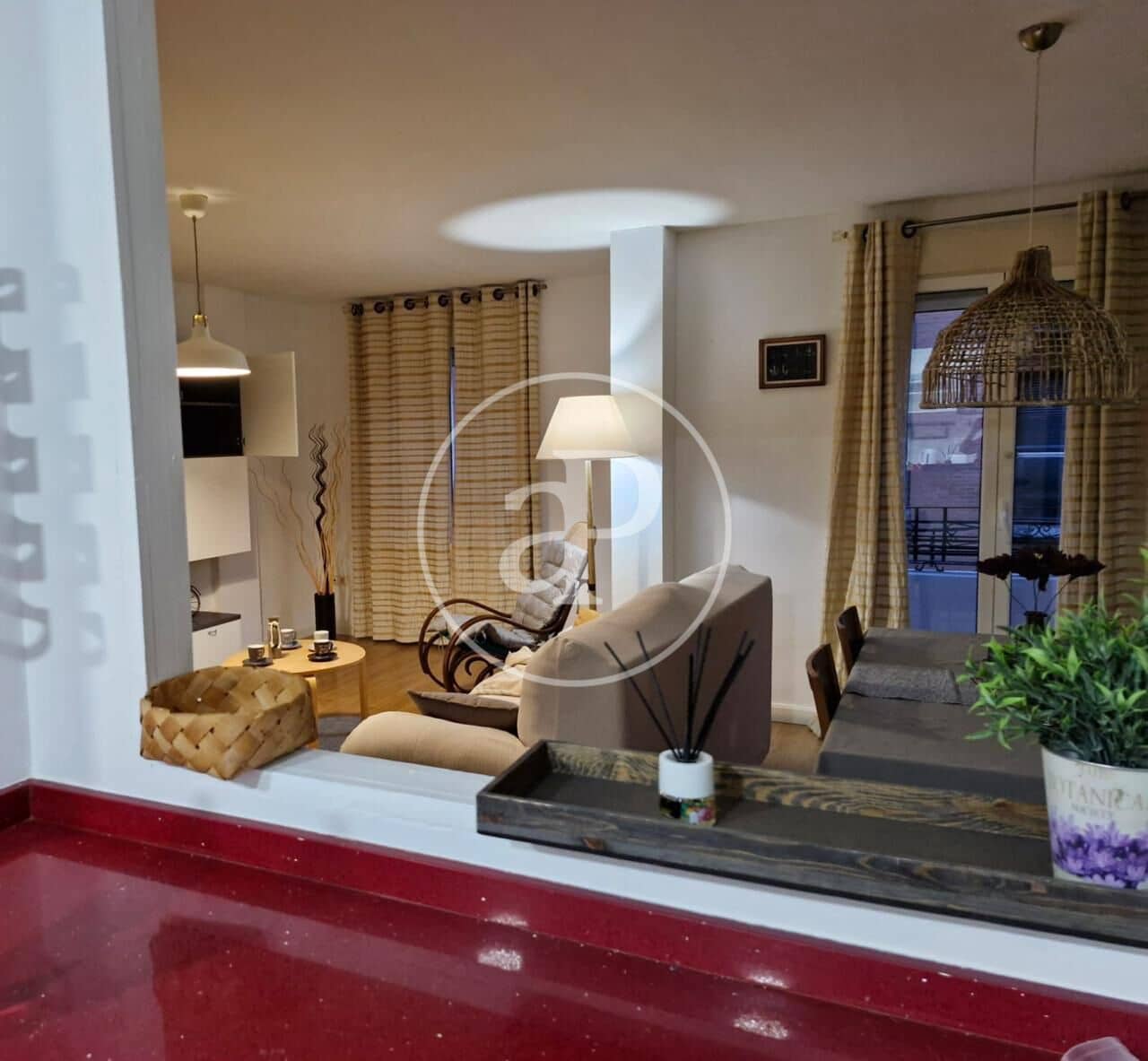 3 bedroom Apartment for rent in Valencia city - € 1,500 (Ref: 9973382)