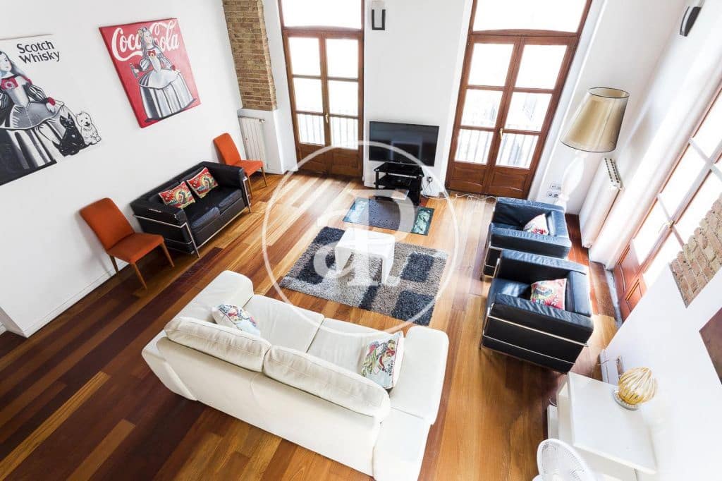 5 bedroom Apartment for rent in Valencia city - € 2,500 (Ref: 9975512)