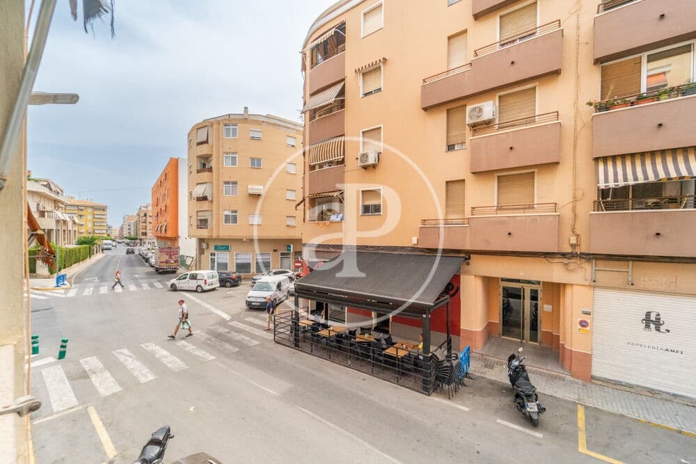 Apartamento de 2 habitaciones en La Villajoyosa / Vila Joiosa en venta - 158.000 € (Ref: 9977401)