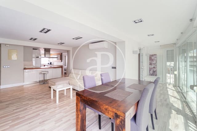 2 soverom Leilighet til salgs i Playa Levante, Benidorm - € 395 000 (Ref: 9977402)