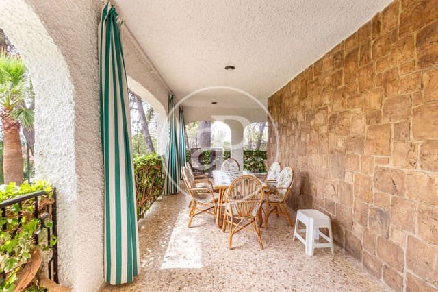 9 slaapkamer Villa te koop in Calicanto, Godelleta met zwembad - € 1.000.000 (Ref: 9978954)