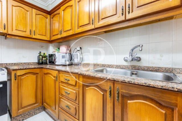 3 slaapkamer Appartement te koop in La Malva-Rosa, Valencia stad - € 200.000 (Ref: 9978955)
