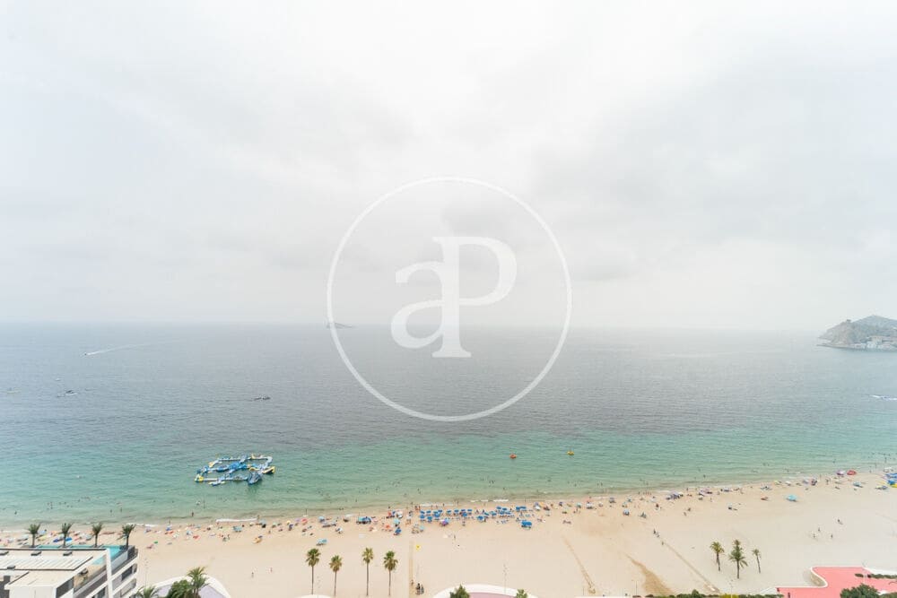 3 soverom Leilighet til salgs i Benidorm med svømmebasseng - € 660 000 (Ref: 9978956)