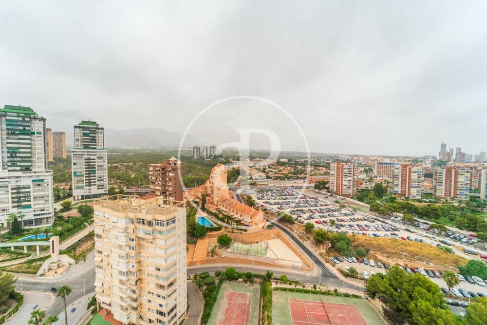 3 soverom Leilighet til salgs i Benidorm med svømmebasseng - € 660 000 (Ref: 9978956)