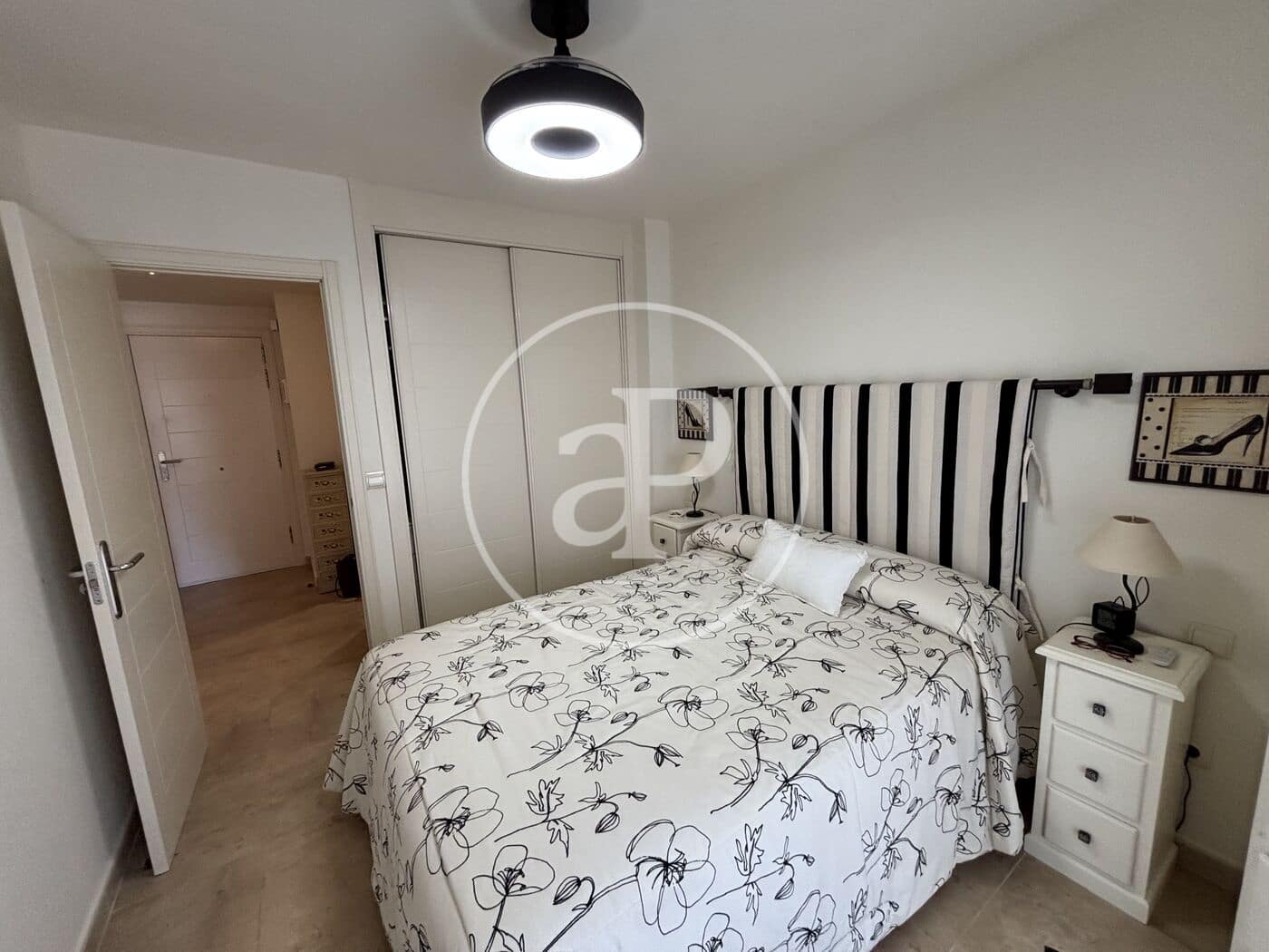 1 soveværelse Lejlighed til salg i Benidorm med swimmingpool - € 265.000 (Ref: 9983077)