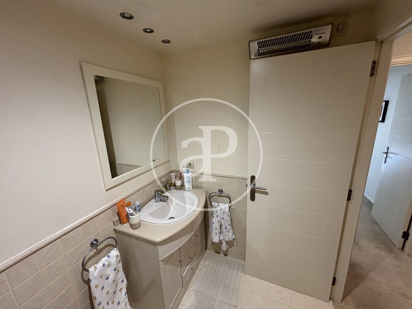 1 soveværelse Lejlighed til salg i Benidorm med swimmingpool - € 265.000 (Ref: 9983077)