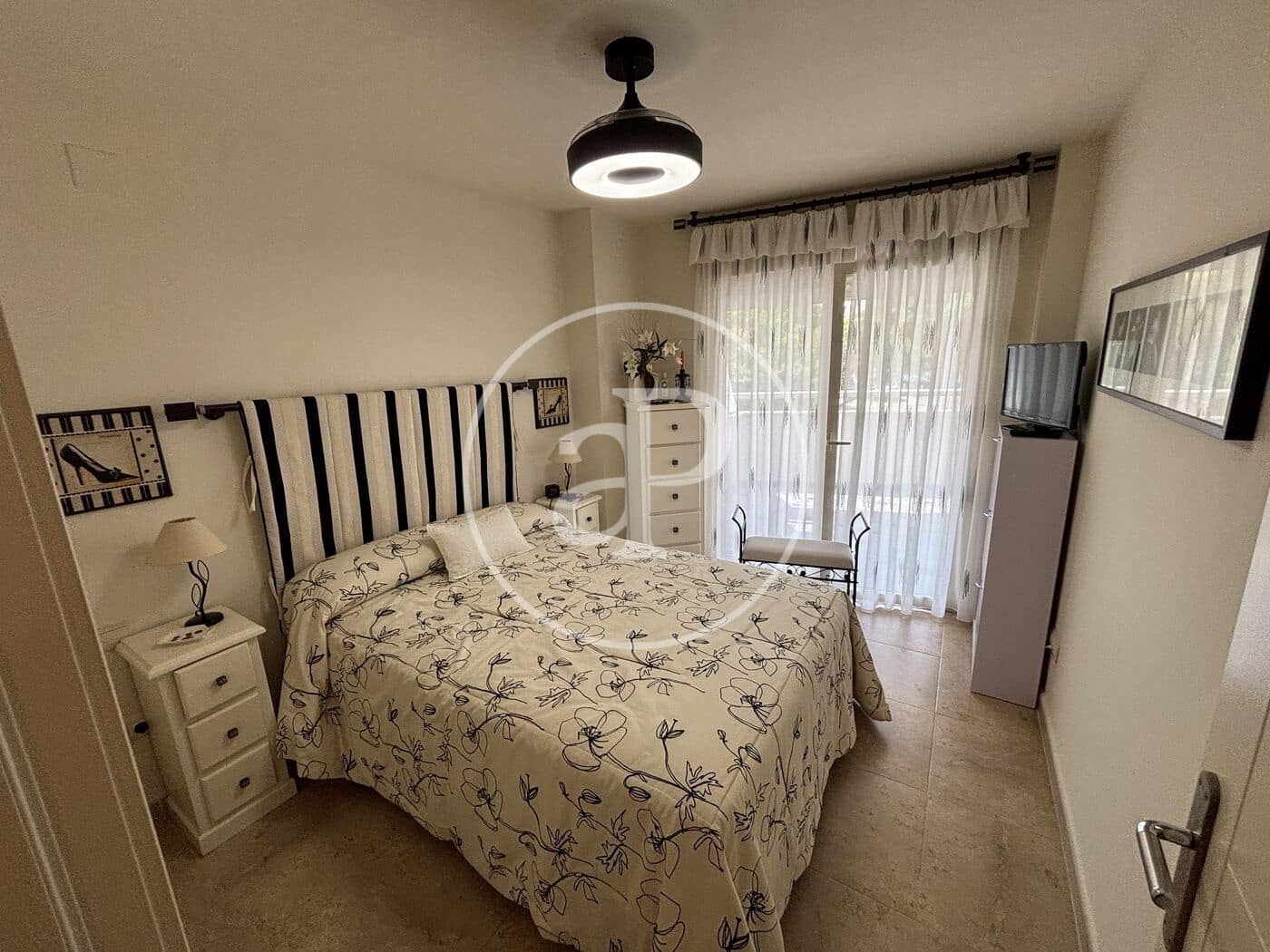1 soveværelse Lejlighed til salg i Benidorm med swimmingpool - € 265.000 (Ref: 9983077)