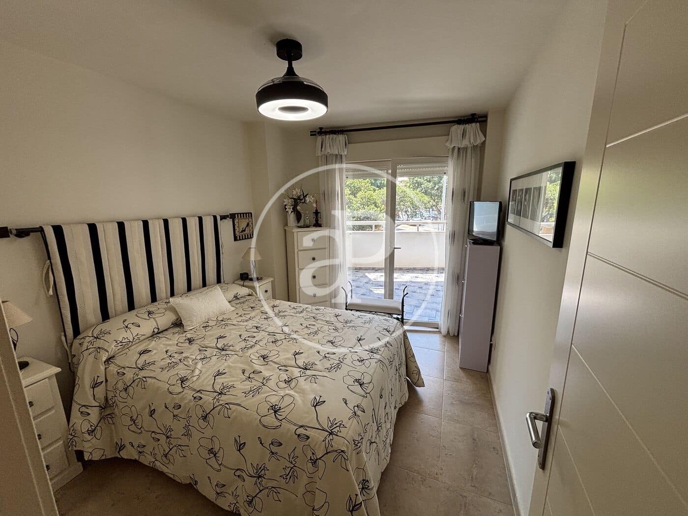 1 soveværelse Lejlighed til salg i Benidorm med swimmingpool - € 265.000 (Ref: 9983077)