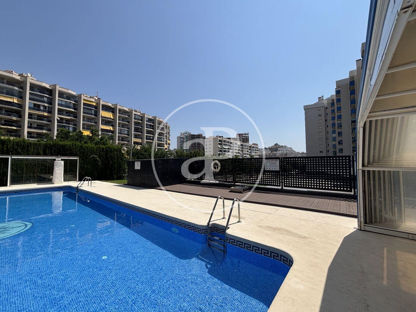 1 soveværelse Lejlighed til salg i Benidorm med swimmingpool - € 265.000 (Ref: 9983077)