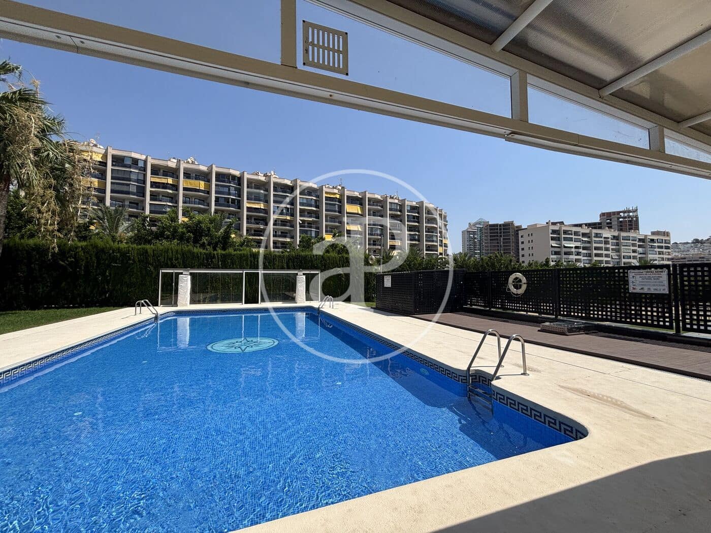 1 soveværelse Lejlighed til salg i Benidorm med swimmingpool - € 265.000 (Ref: 9983077)